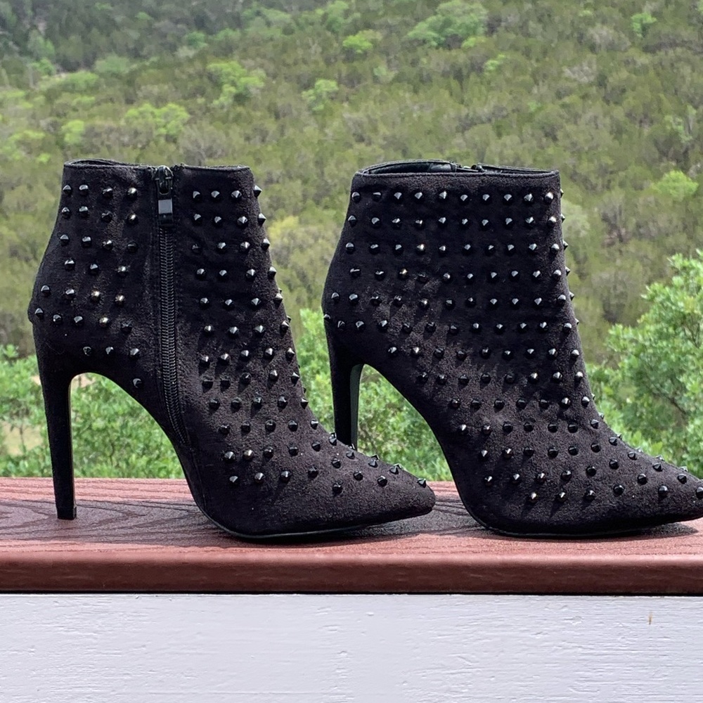 Zaza Pata Paris Studded Black Boots‎